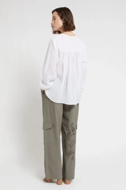 Baumwollhose mit Lochstickerei