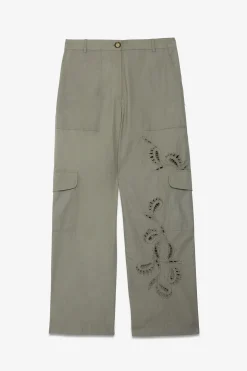 Baumwollhose mit Lochstickerei