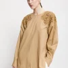 Baumwollshirt mit Häkelapplikation