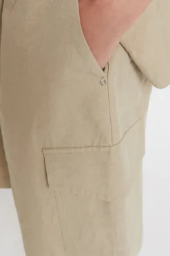 Bermudahose mit Tasche