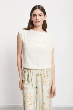 Fließend fallendes Shirt