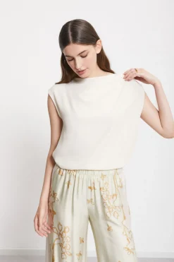 Fließend fallendes Shirt