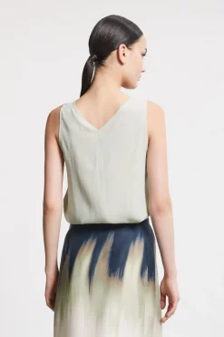 Fließend fallendes Tanktop