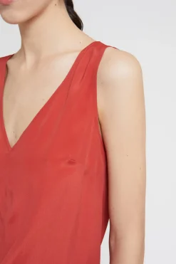 Fließend fallendes Tanktop