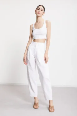 Hose mit hoher Taille