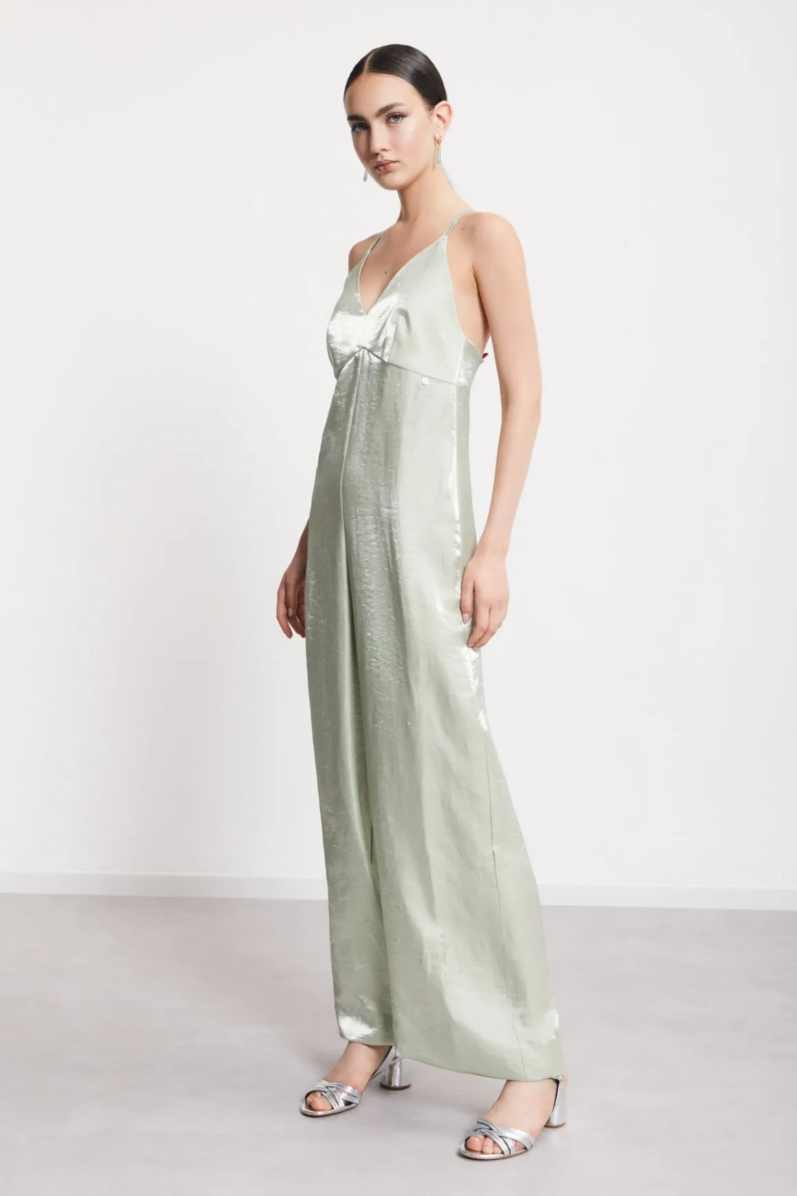 Jumpsuit aus Viskose und Leinen