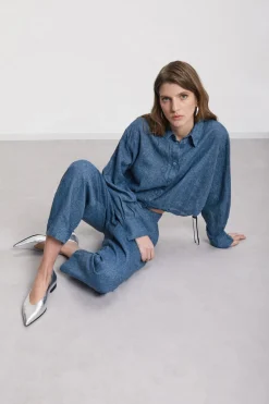 Karottenhose aus bedrucktem Leinen