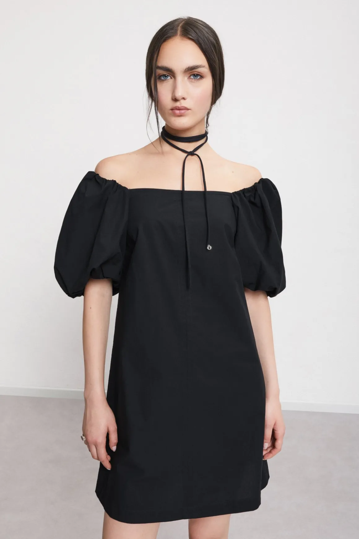 Kurzes Kleid aus Popeline