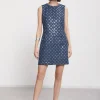 Kurzes Kleid mit Pailletten