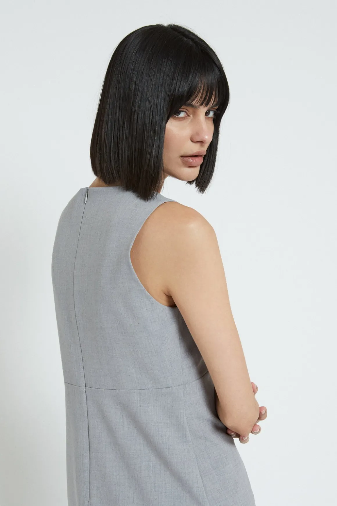 Kurzes Kleid mit Schleife