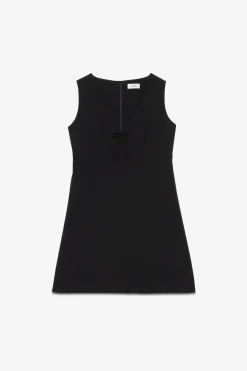 Kurzes Kleid mit Schleife