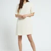 Kurzes unifarbenes Kleid