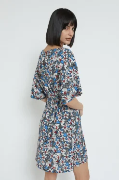 Kurzes Viskosekleid