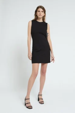 Kurzes Viskosekleid