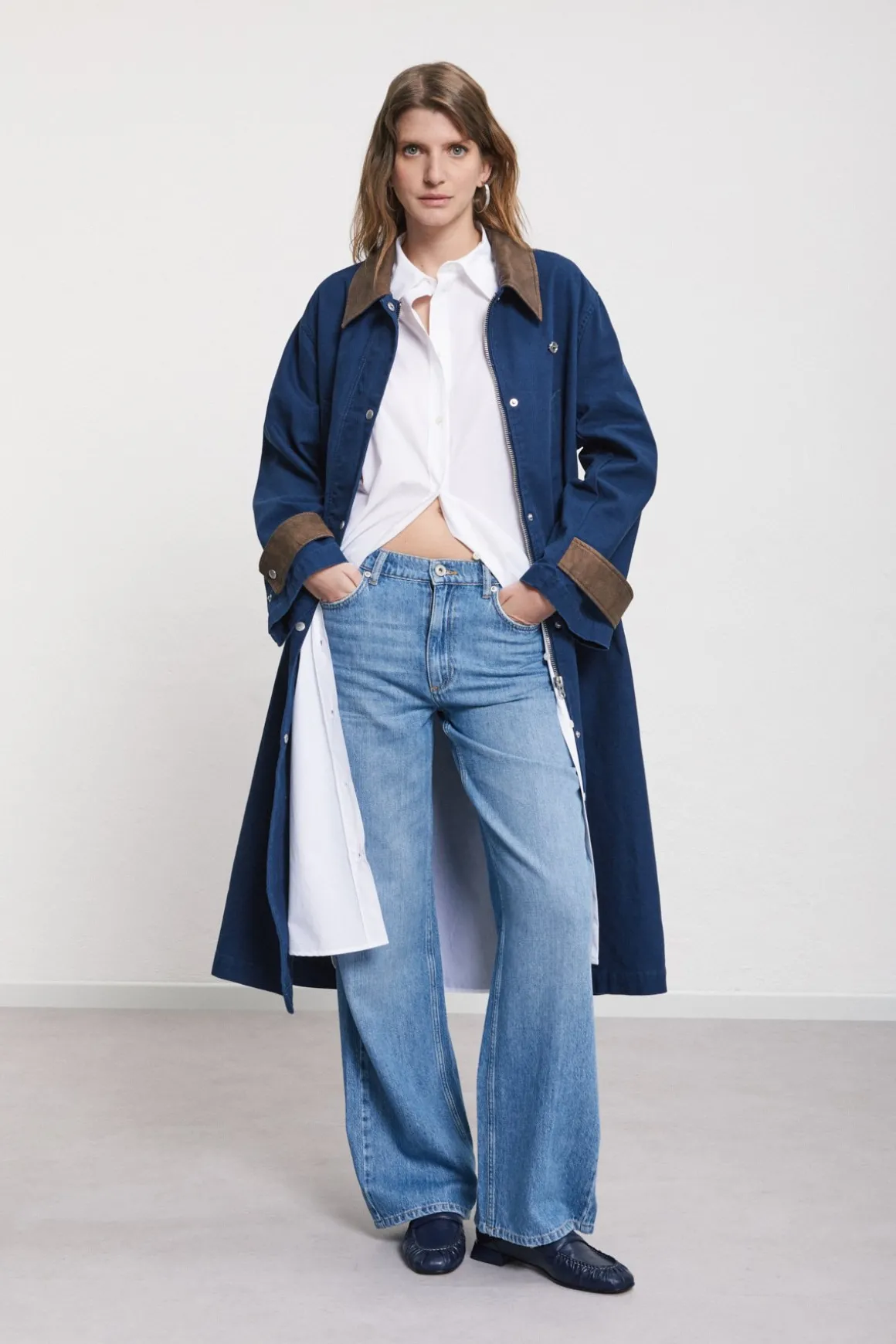 Langer Trenchcoat aus Baumwolle