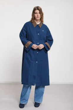 Langer Trenchcoat aus Baumwolle