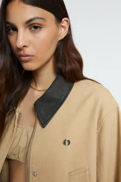 Langer Trenchcoat aus Baumwolle
