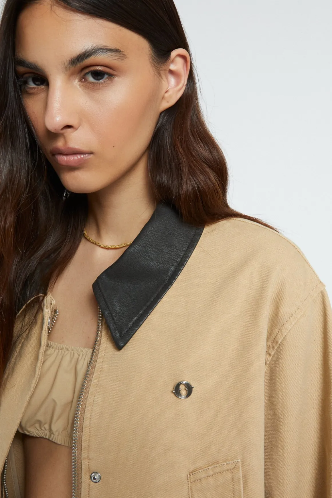 Langer Trenchcoat aus Baumwolle