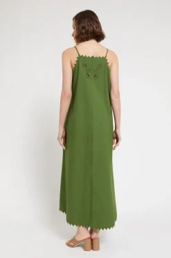 Langes Baumwollkleid mit Lochstickerei
