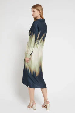 Langes Hemdblusenkleid aus bedruckter Viskose