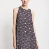 Langes Kleid aus bedrucker Viskose mit Schlitz