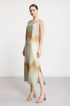 Langes Kleid aus bedruckter Viskose