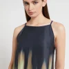 Langes Kleid aus bedruckter Viskose