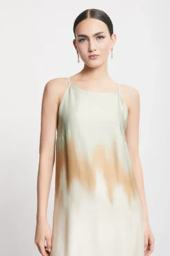 Langes Kleid aus bedruckter Viskose