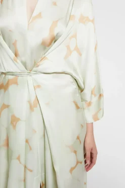 Langes Kleid aus bedruckter Viskose