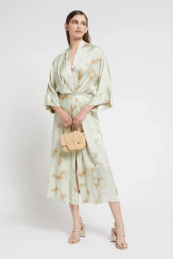 Langes Kleid aus bedruckter Viskose