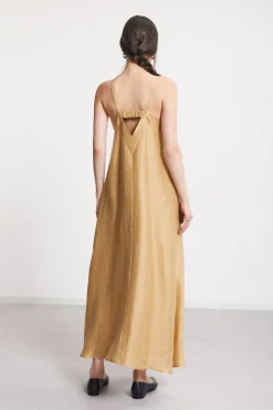 Langes Kleid aus satiniertem Leinen