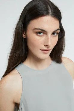 Langes Kleid aus Seidenmischgewebe