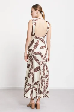Langes Kleid aus Viskosesatin