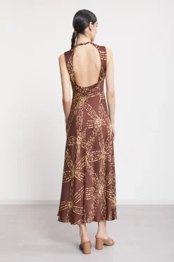 Langes Kleid aus Viskosesatin
