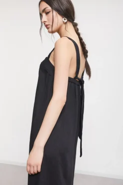 Langes Leinenkleid