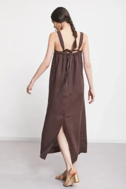 Langes Leinenkleid