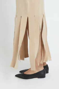 Langes Viskosekleid mit Fransen