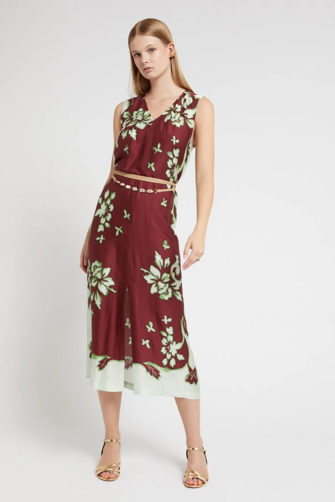 Mittellanges bedrucktes Viskosekleid