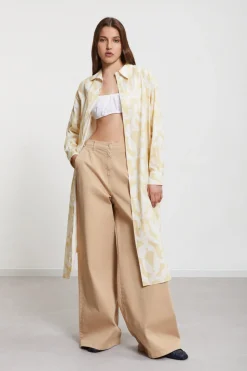 Mittellanges Hemdblusenkleid aus bedrucktem Popeline
