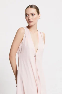 Mittellanges Kleid mit überlapptem Halsausschnitt