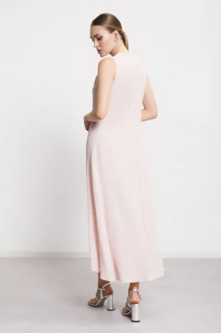 Mittellanges Kleid mit überlapptem Halsausschnitt