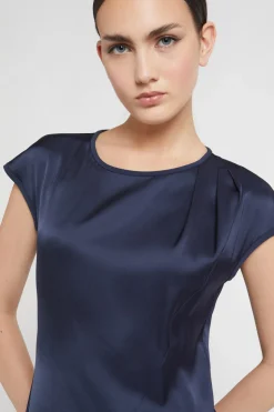 Mittellanges Viskosekleid