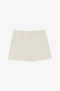 Shorts mit eingearbeiteten Falten
