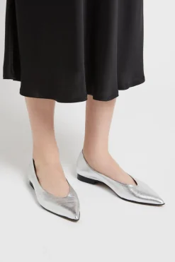Spitze Ballerinas aus Leder