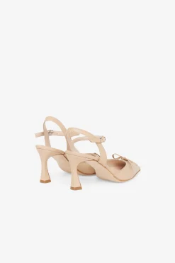 Spitze Dekolleté-Slingbacks aus Leder