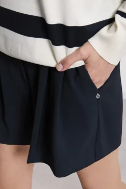 Unifarbene Shorts