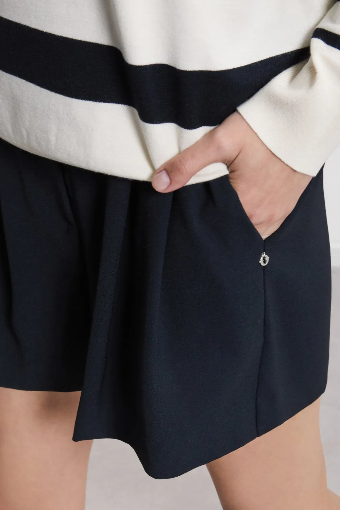 Unifarbene Shorts