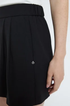 Unifarbene Shorts