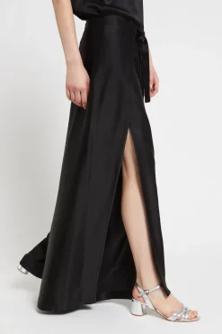 Viskosehose im Pareo-Stil