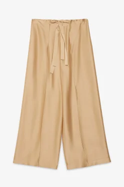 Viskosehose im Pareo-Stil